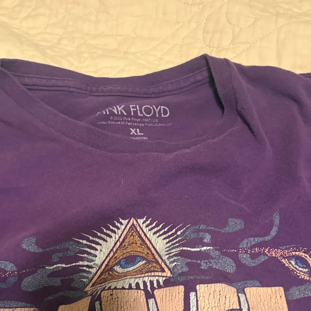 Pink Floyd Purple Tee with Multicolor Retro Logo - Picture 3 of 5